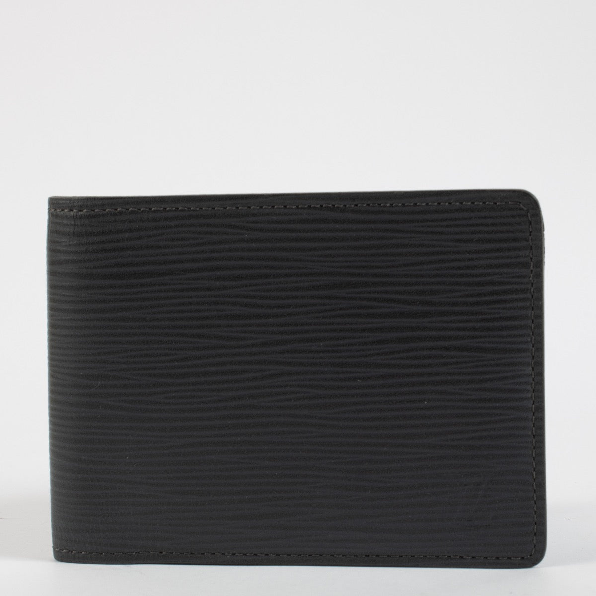 Authentic second hand Louis Vuitton Black Epi Leather Wallet on Labellov.com