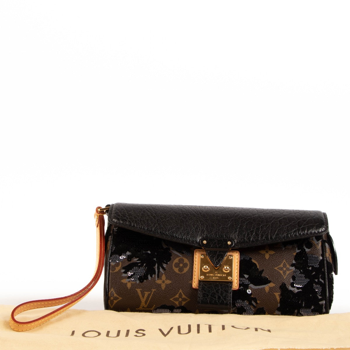 Shop safe online at Labellov in Antwerp, Brussels and Knokke this 100% authentic second hand Louis Vuitton Limited Edition Fleur de Jais Manege Clutch