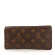 Shop safe online at Labellov in Antwerp, Brussels and Knokke this 100% authentic second hand Louis Vuitton Monogram Canvas Sarah Wallet