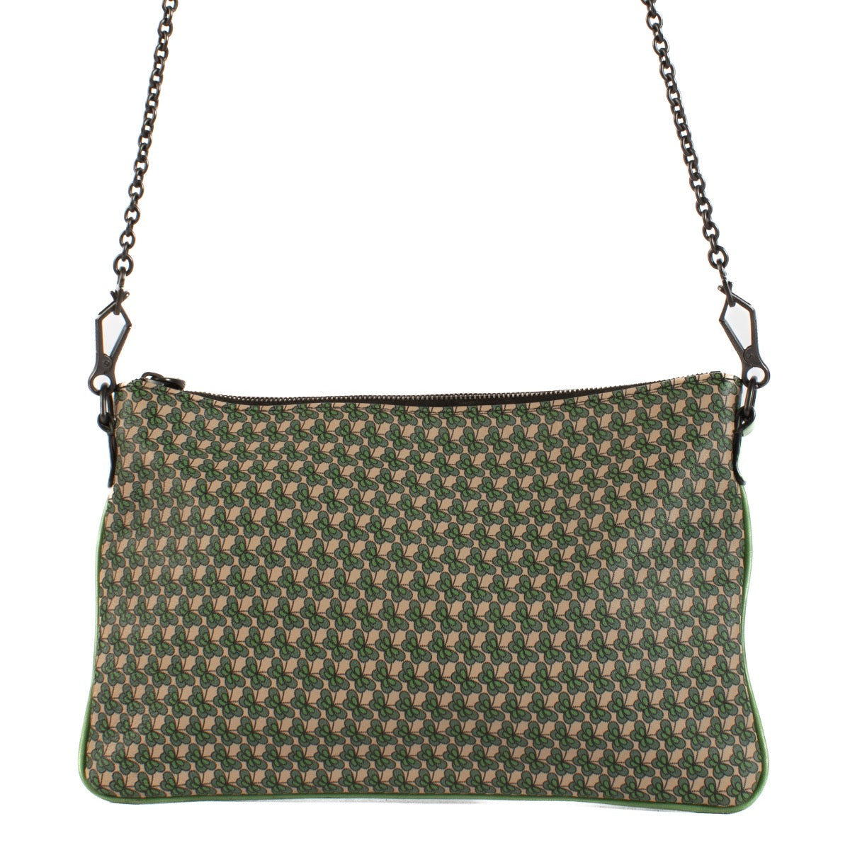 Shop safe online at Labellov in Antwerp, Brussels and Knokke this 100% authentic second hand Bottega Veneta Multicolor Butterfly Print Chain Pouch. Veilig online authentieke tweedehands Bottega Veneta Multicolor Butterfly Print Chain Pouch kopen bij Label