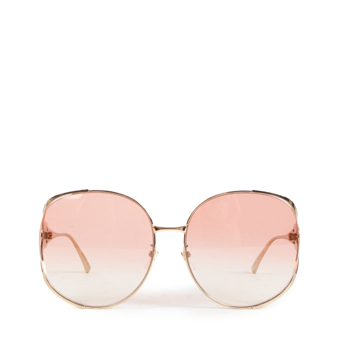 Shop safe online at Labellov in Antwerp, Brussels and Knokke these 100% authentic second hand Gucci Pink Oversized Sunglasses