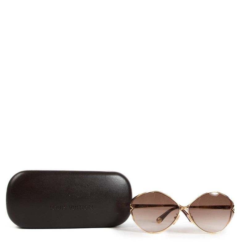Shop safe online at Labellov in Antwerp, Brussels and Knokke these 100% authentic second hand Louis Vuitton Brown Laurel Sunglasses