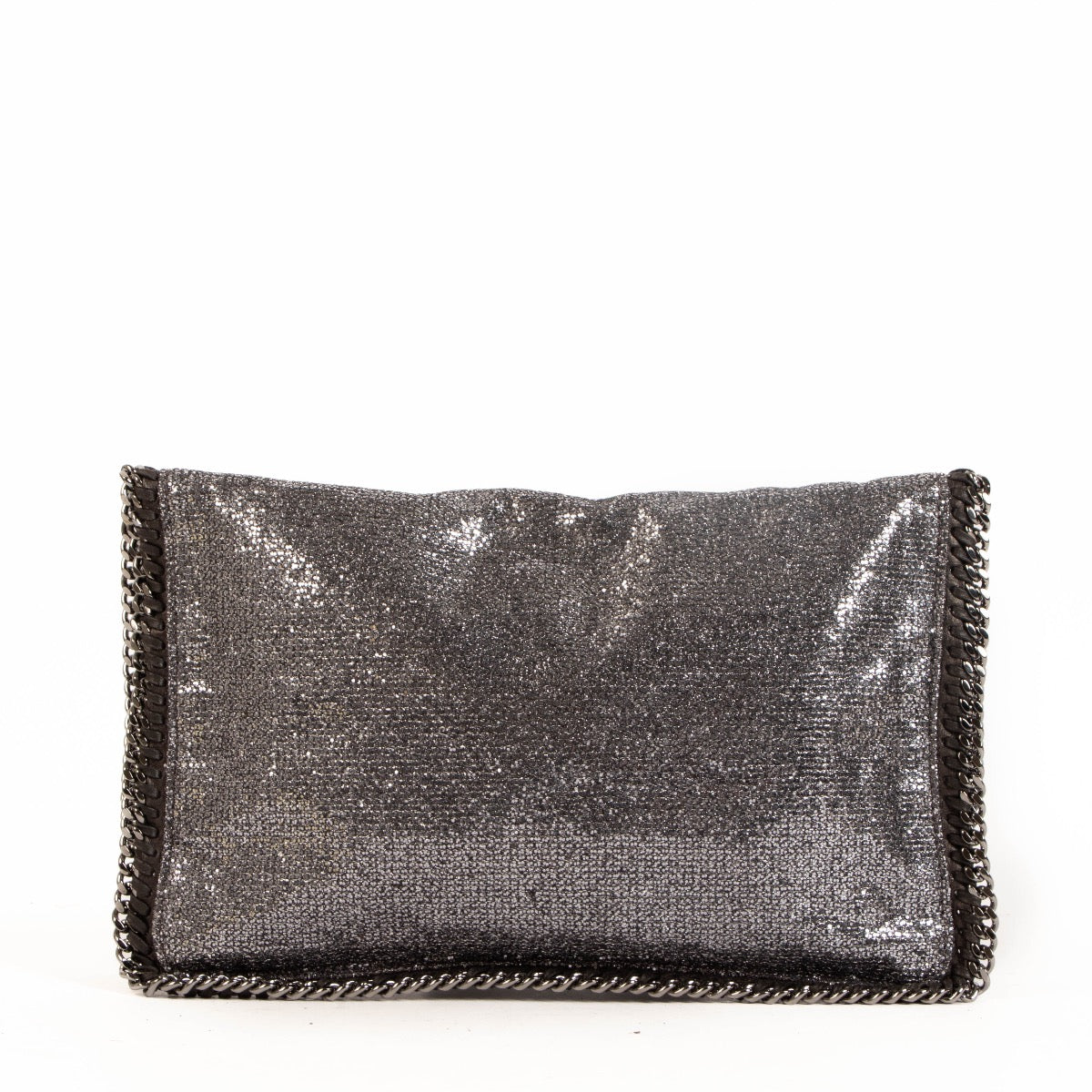 Shop safe online at Labellov in Antwerp, Brussels and Knokke this 100% authentic second hand Stella McCartney Silver Falabella Clutch