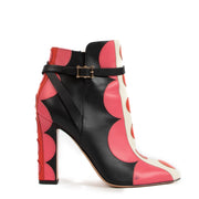 Shop safe online at Labellov in Antwerp, Brussels and Knokke these 100% authentic second hand Valentino Garavani Polka Dot Leather Ankle Boots - size 39