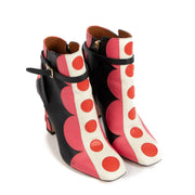 Shop safe online at Labellov in Antwerp, Brussels and Knokke these 100% authentic second hand Valentino Garavani Polka Dot Leather Ankle Boots - size 39