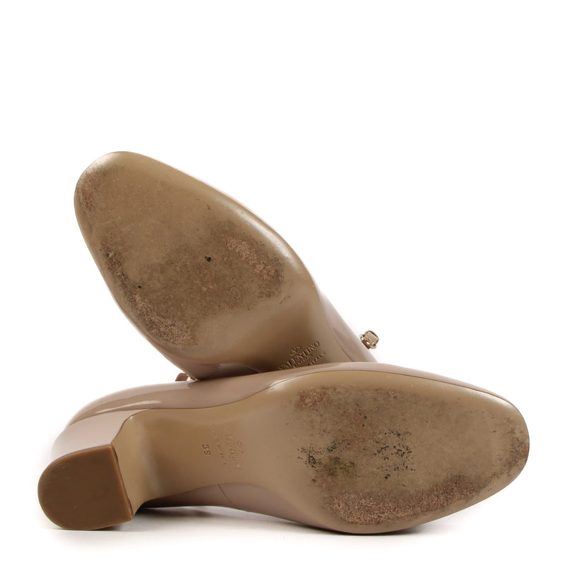 Buy real authentic preloved Valentino Garavani Beige Patent Leather Tango Pumps safe online at Labellov.com