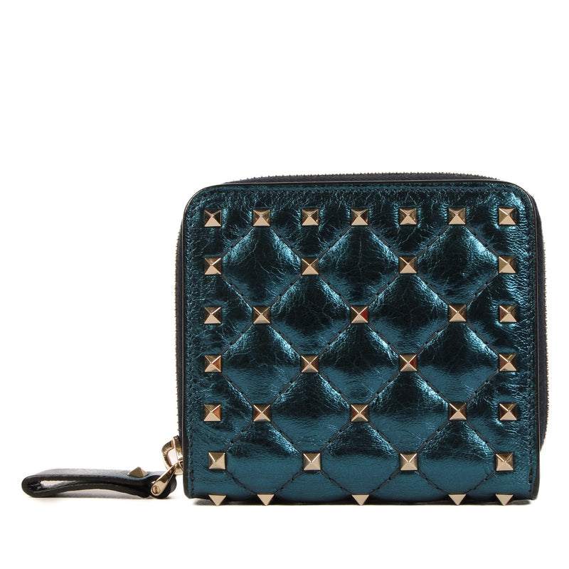 Valentino Garavani Compact Metallic Blue Wallet for the best price at Labellov. Are you looking for an authentic designer Valentino Garavani Compact Metallic Blue Wallet?
