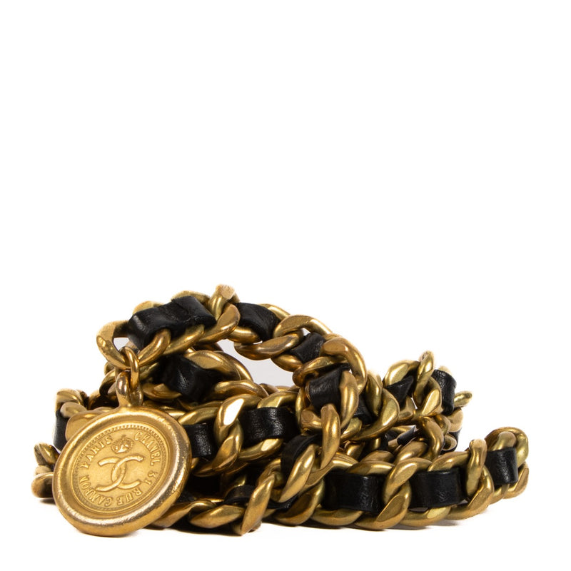 Shop 100% authentic second-hand Chanel Vintage Black Leather Gold Double Chain Belt on Labellov.com
