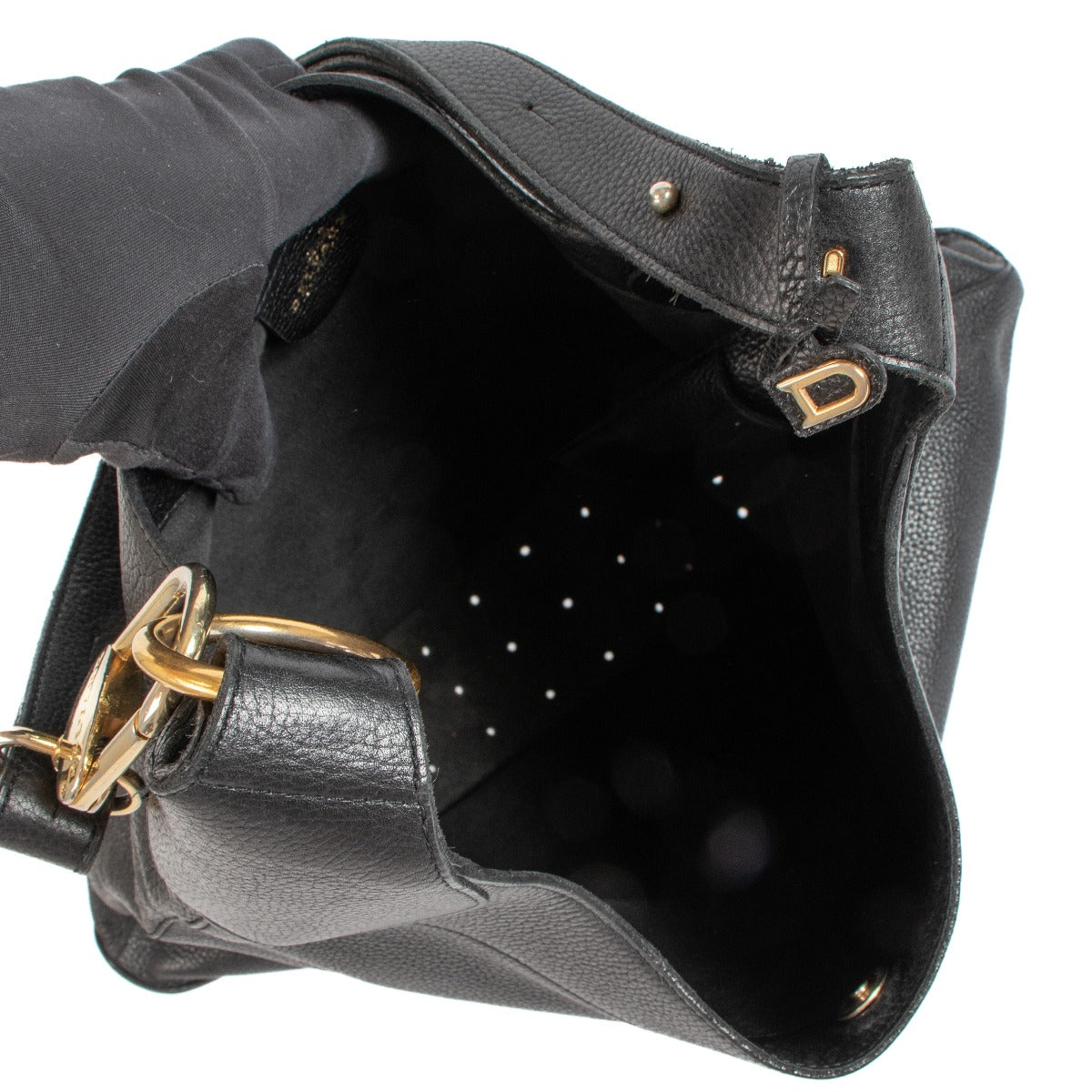 Shop safe online at Labellov in Antwerp, Brussel and Knokke this 100% authentic second hand Delvaux Black Satan Shoulder Bag