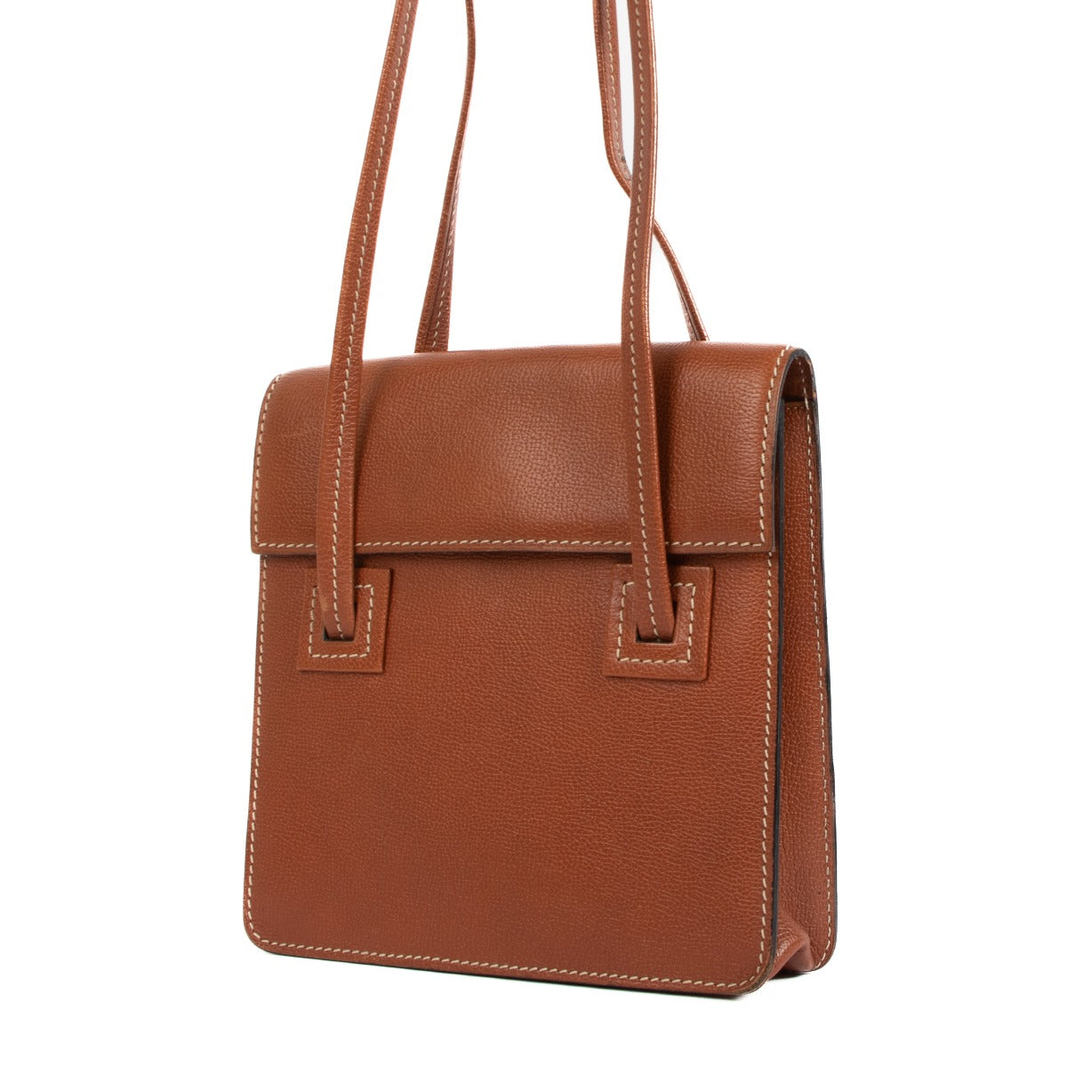 Shop safe online at Labellov in Antwerp, Brussels and Knokke this 100% authentic second hand Delvaux Cognac Shoulder bag