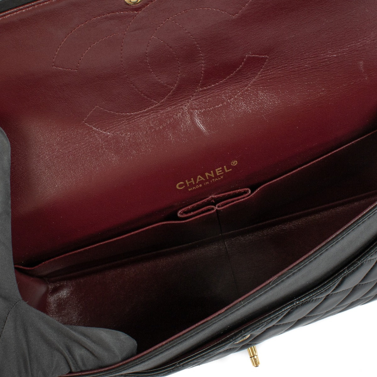 Sac Chanel Maxi Classic en agneau noir