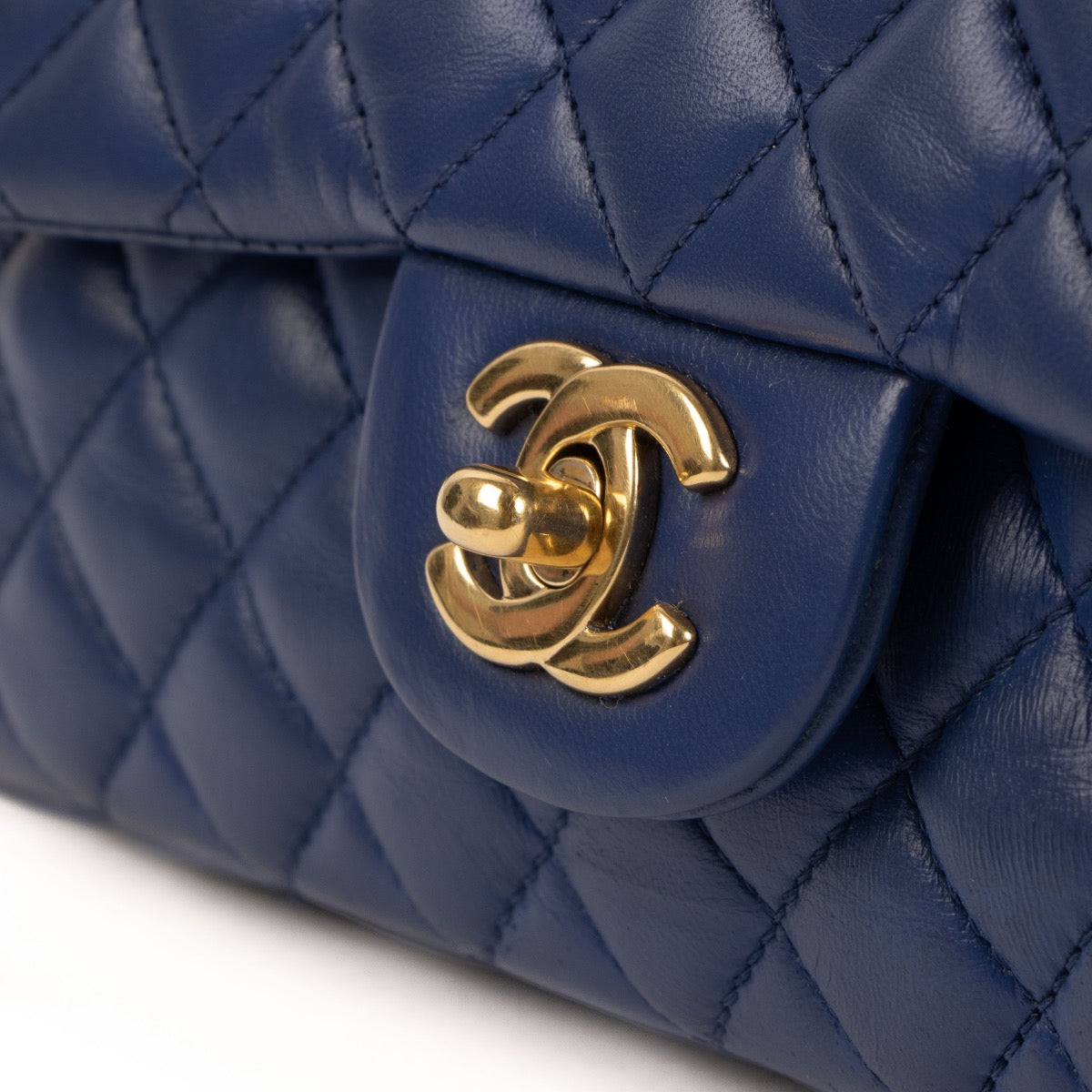 Shop safe online at Labellov in Antwerp, Brussels and Knokke this 100% Chanel Blue Quilted Leather Limited Edition Valentine's Day Charm Classic Bag