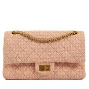 Shop safe online at Labellov in Antwerp, Brussels and Knokke this 100% authentic second hand Chanel Pink Tweed Medium 2.55 Reissue