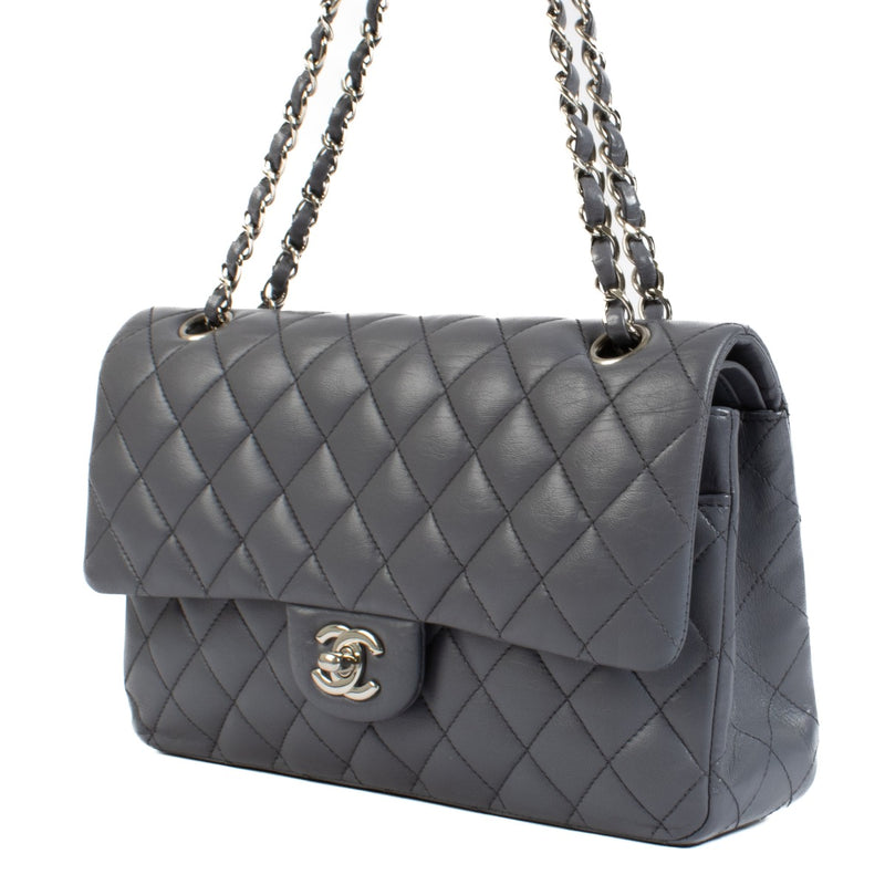 Buy authentic second hand vintage luxury designer Chanel Mauve Lambskin Medium Classic 11.12 Bag in Labellov Antwerp