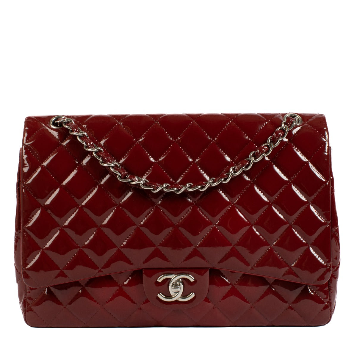 Shop safe online at Labellov in Antwerp, Brussels and Knokke this 100% authentic second hand Chanel Burgundy Patent Leather Maxi Classic Flap Bag