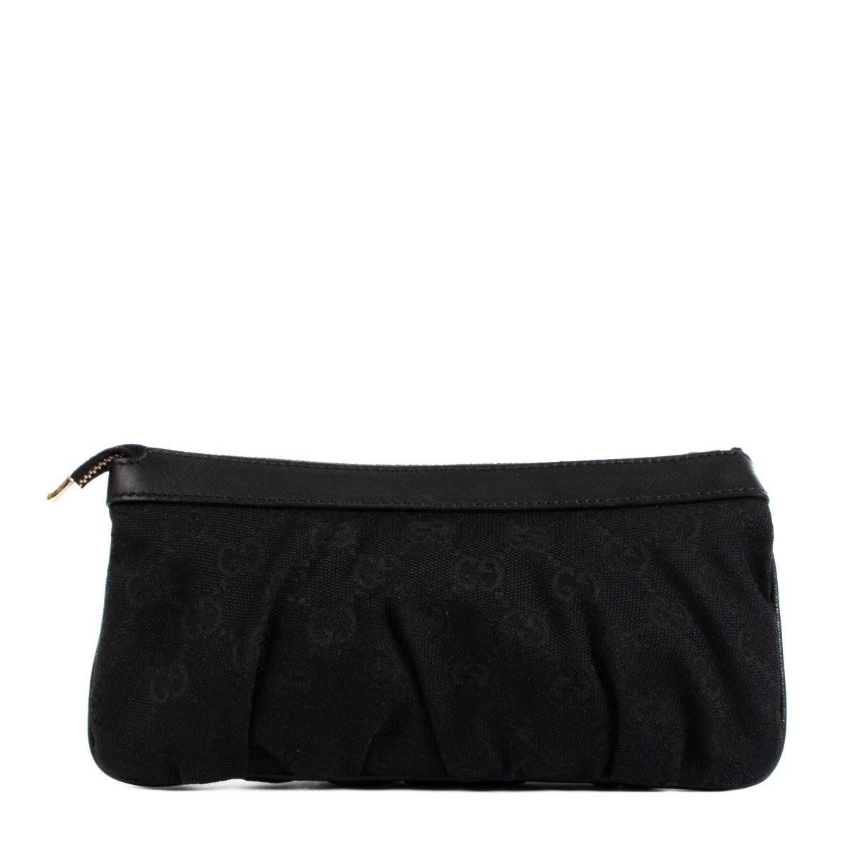 Shop safe online at Labellov in Antwerp, Brussels and Knokke this 100% authentic second hand Gucci Black GG Canvas Clutch