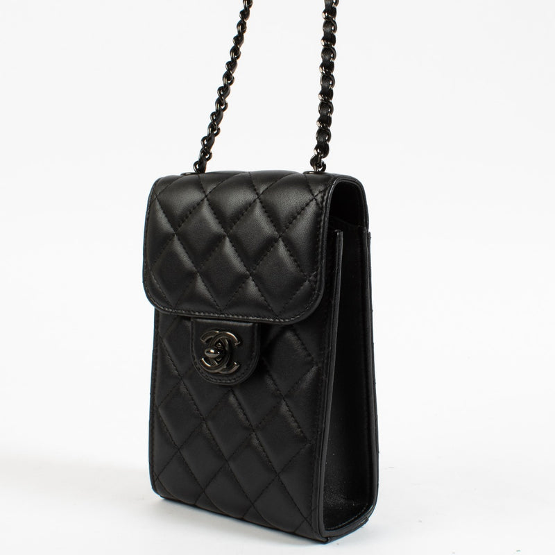 Chanel So Black Telefoonhoesje met Klep