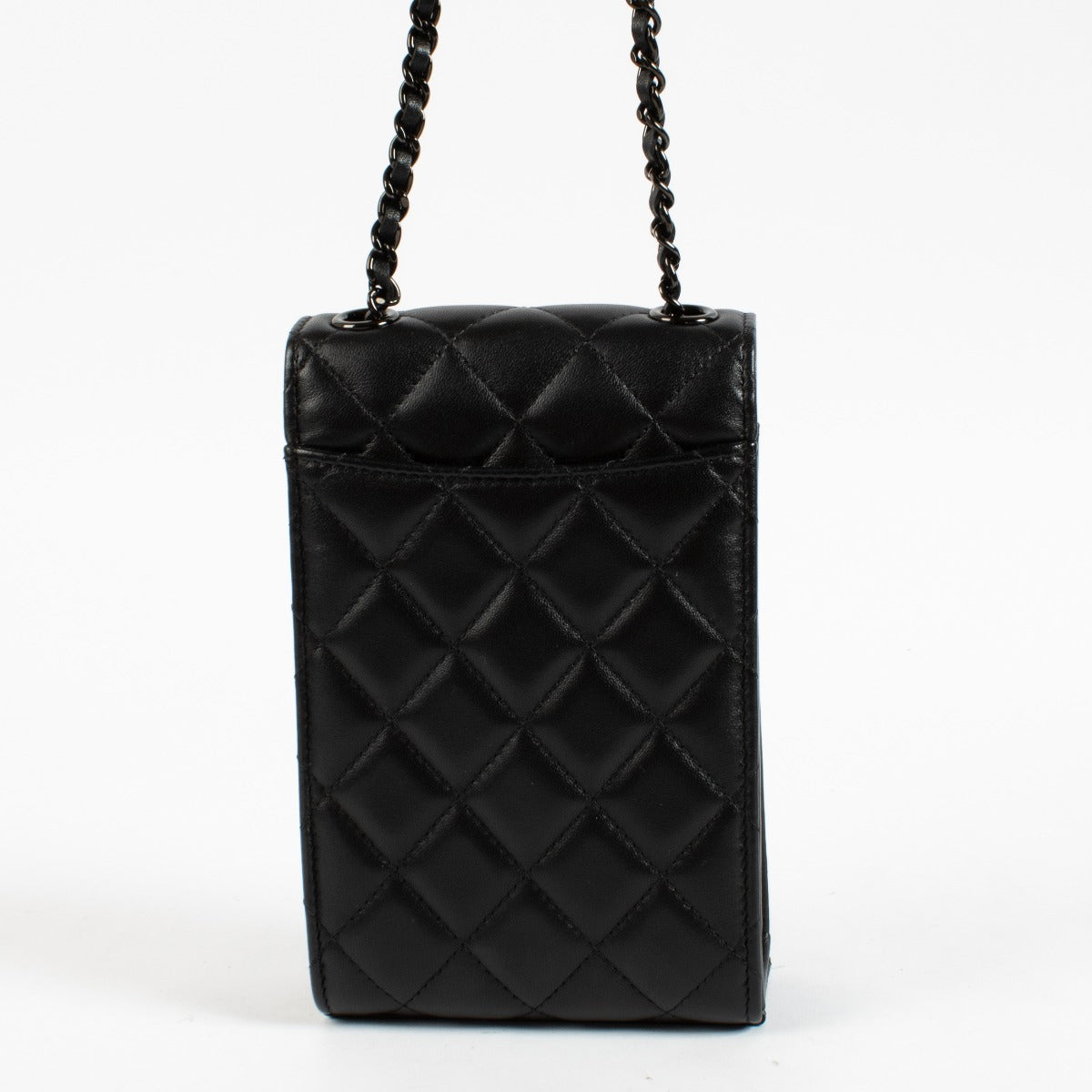 Étui Chanel So Black Flap pour téléphone