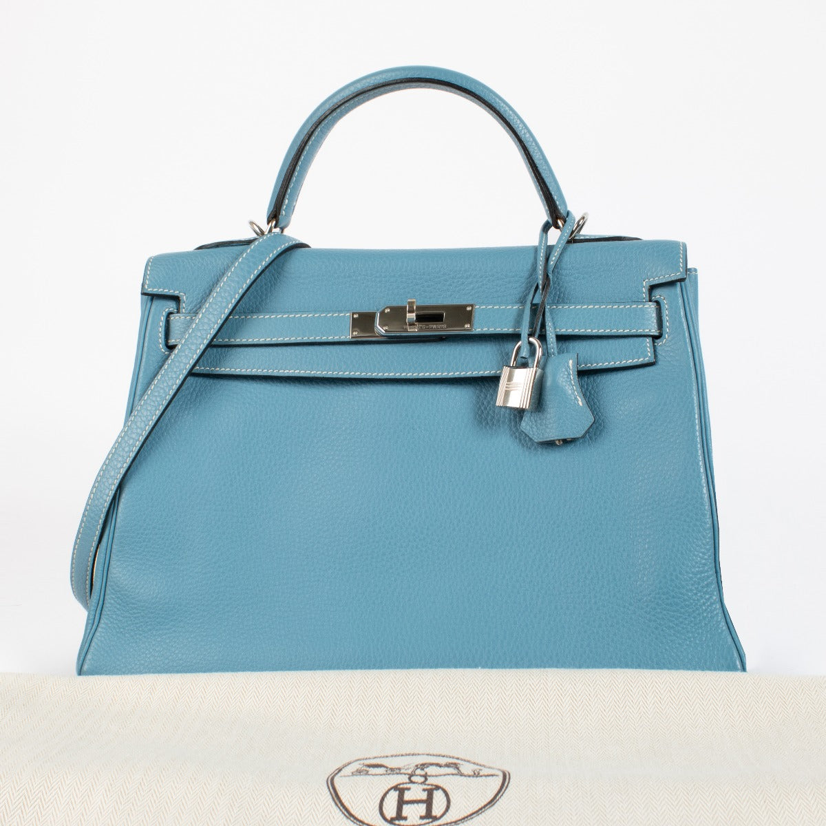 Authentic second hand Hermès Kelly 32 Bleu Jean Togo PHW on www.labellov.com