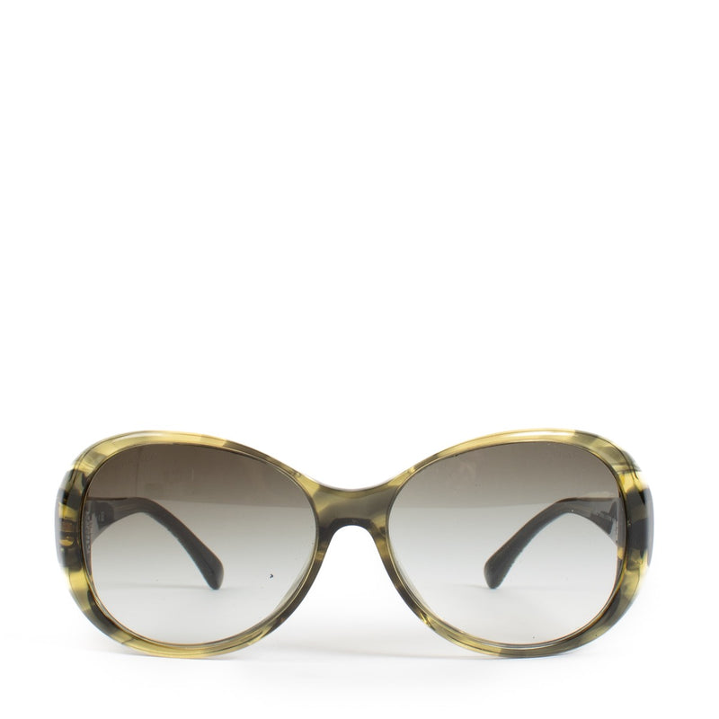 shop 100% authentic second hand Chanel Green Sunglasses on Labellov.com