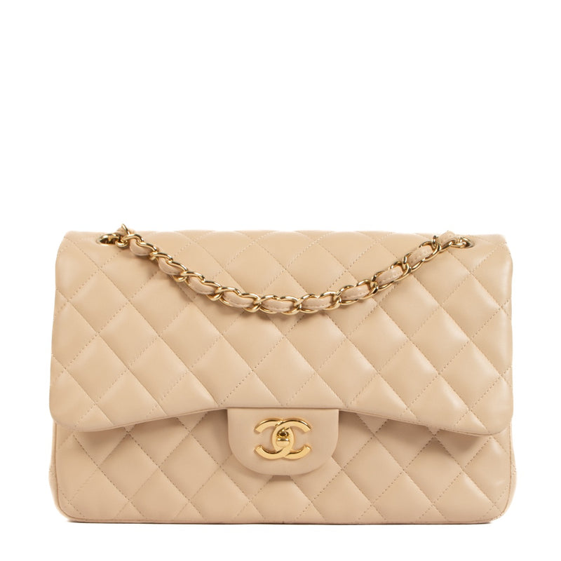 Shop safe online at Labellov in Antwerp, Brussels and Knokke this 100% authentic second hand Chanel Beige Lambskin Large Classic Flap Bag