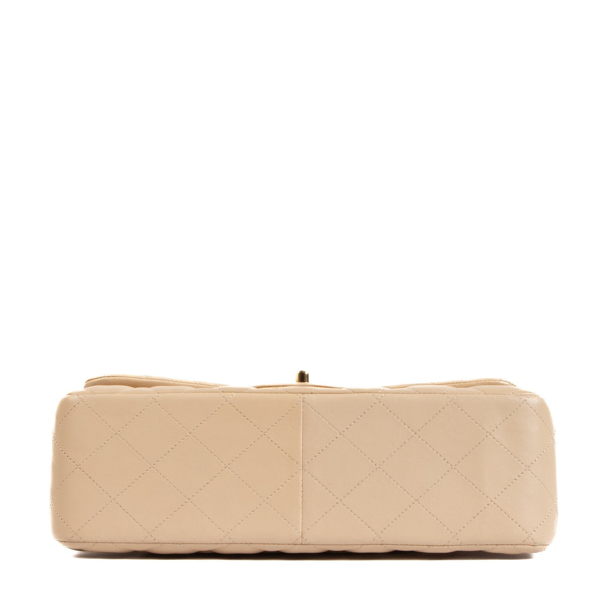 Shop safe online at Labellov in Antwerp, Brussels and Knokke this 100% authentic second hand Chanel Beige Lambskin Large Classic Flap Bag