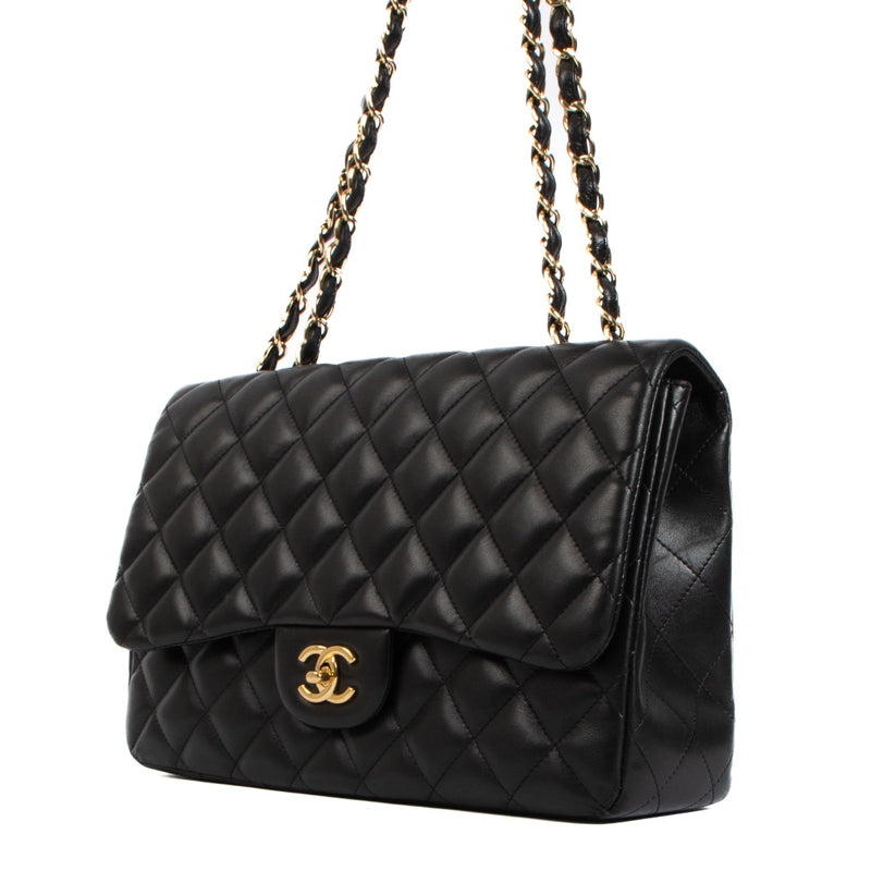 Shop safe online at Labellov in Antwerp, Brussels and Knokke this 100% authentic second hand Chanel Black Lambskin Large Single Flap Bag