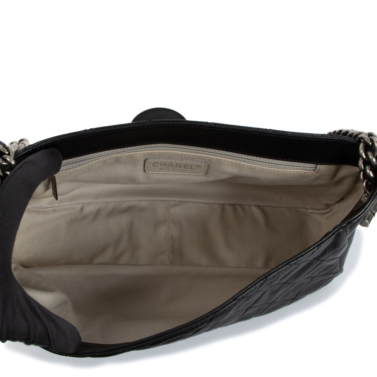 shop 100% authentic second hand Chanel Bicolour Calfskin Flap Bag on Labellov.com