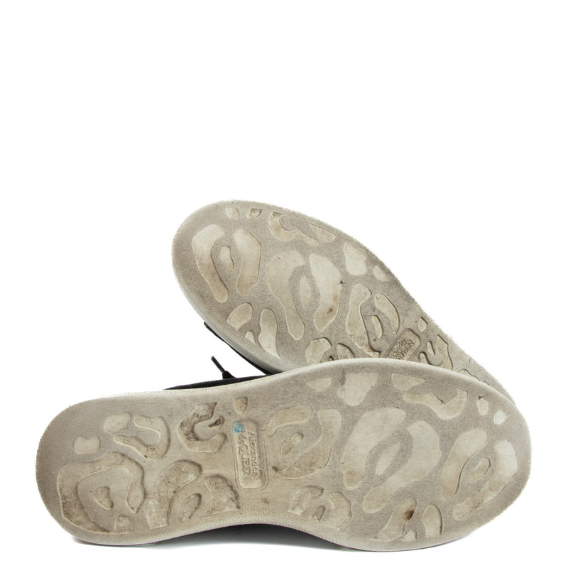 shop 100% authentic second hand Alexander McQueen Black Velvet Sneakers - Size 37 on Labellov.com