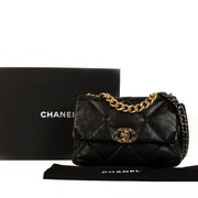 Shop second hand brand new Chanel 19 Handbags on www.labellov.com