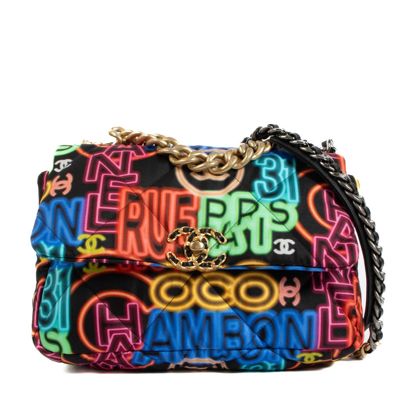 shop 100% authentic second hand 2021 21S Chanel 19 Large Graffiti Bag on Labellov.com