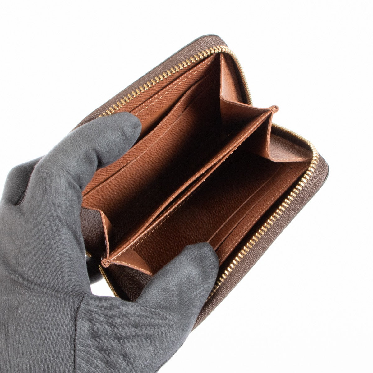 shop 100% authentic second hand Louis Vuitton Monogram Zippy Coin Purse on Labellov.com