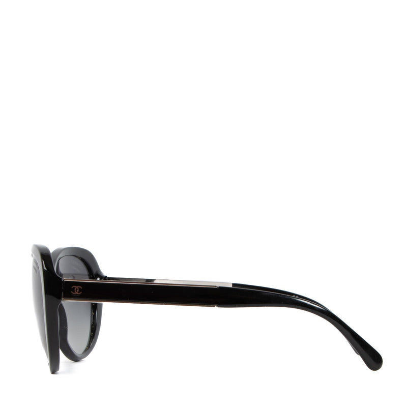shop 100% authentic second hand Chanel Black 5269 Polarized Sunglasses on Labellov.com