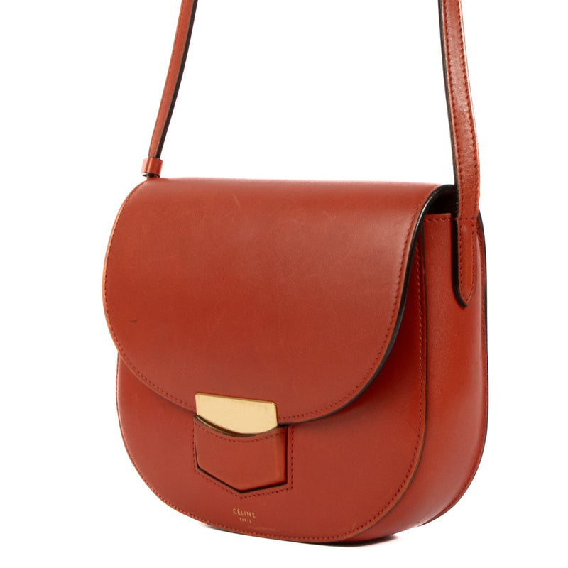 Shop authentic second hand Celine Red Calfskin Trotteur Small Crossbody on Labellov.com