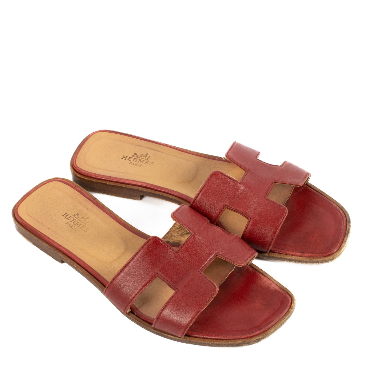 Shop safe online at Labellov in Antwerp, Brussels and Knokke Hermès Red Oran Sandals - size 39.