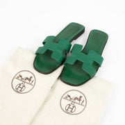 Hermès Oran emerald Epsom leather flat sandals size 39
