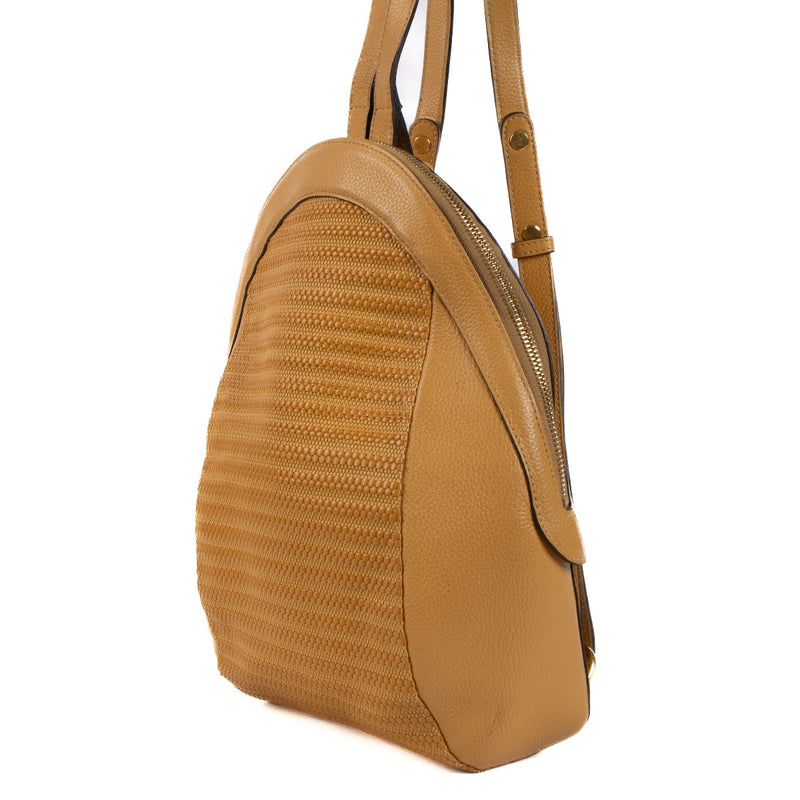 Shop 100% authentic second-hand Delvaux Houblon Cuir Côtelé Azov Backpack on Labellov.com