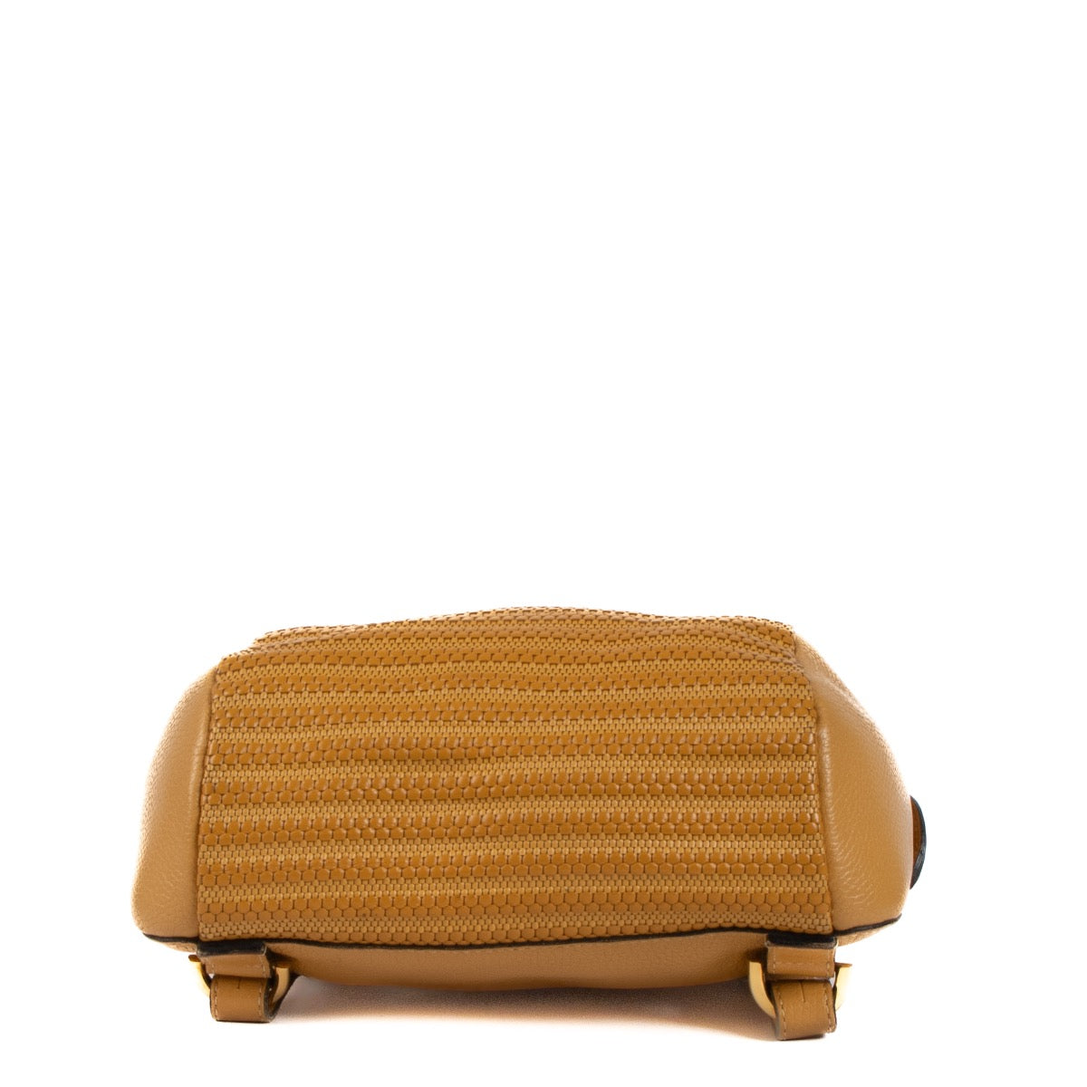 Shop 100% authentic second-hand Delvaux Houblon Cuir Côtelé Azov Backpack on Labellov.com