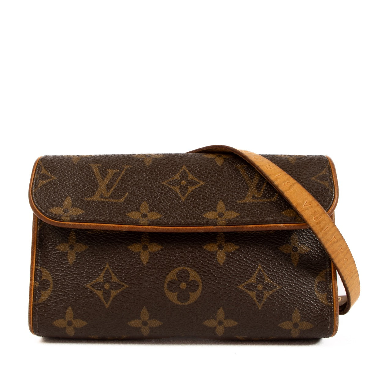 Shop safe online at Labellov in Antwerp, Brussels and Knokke this 100% authentic second hand Louis Vuitton Monogram Canvas Florentine Belt Bag