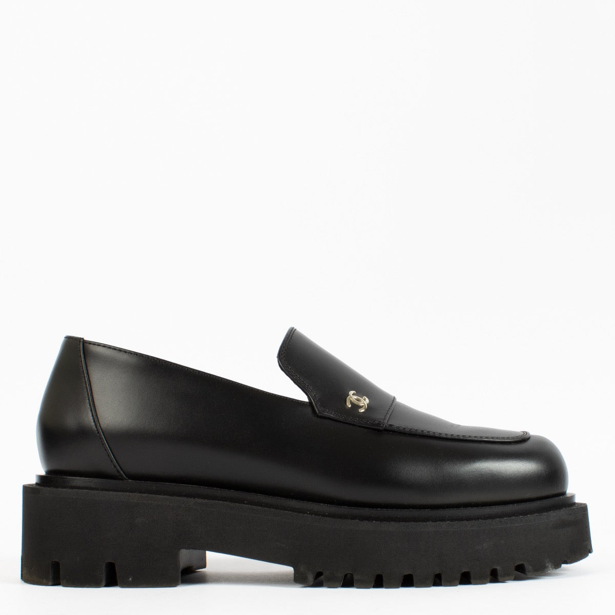 Shop 100% authentic second hand Chanel Black Loafers on Labellov.com