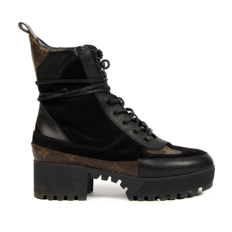 Louis Vuitton Laureate Desert Boots, Louis Vuitton Laureate, Louis Vuitton Boots, Louis Vuitton monogram, Black boots, Louis Vuitton black boots, Labellov, Preloved, Designer, Fashion, Antwerp, Knokke, Brussels