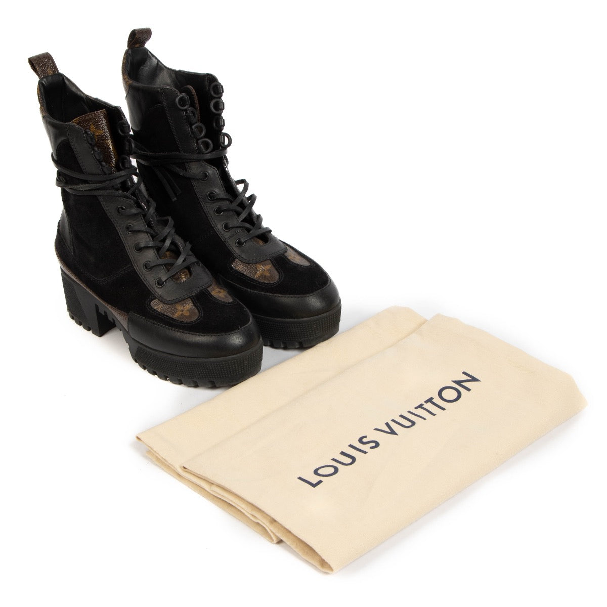 Louis Vuitton Laureate Desert Boots, Louis Vuitton Laureate, Louis Vuitton Boots, Louis Vuitton monogram, Black boots, Louis Vuitton black boots, Labellov, Preloved, Designer, Fashion, Antwerp, Knokke, Brussels