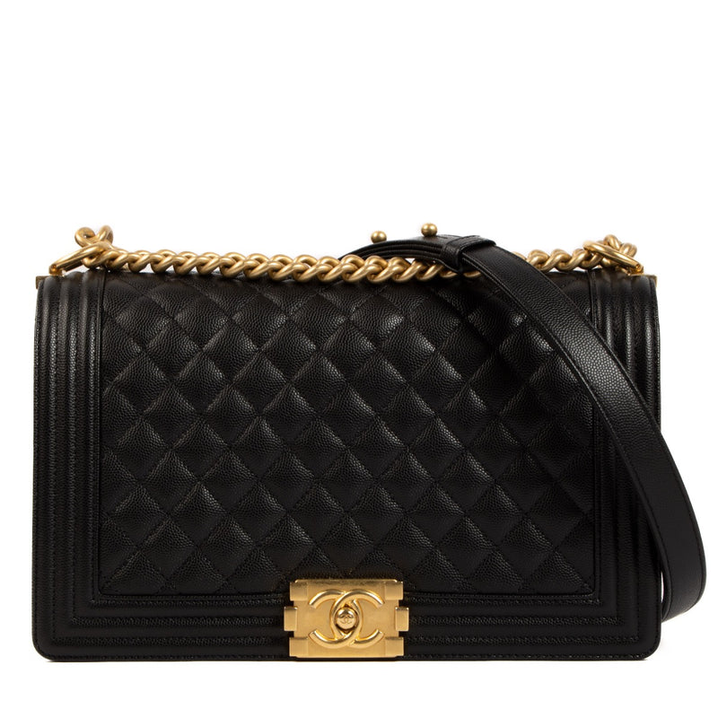 Shop safe online at Labellov in Antwerp, Brussels and Knokke this 100% authentic second hand Chanel Black Caviar Leather Large Boy Bag