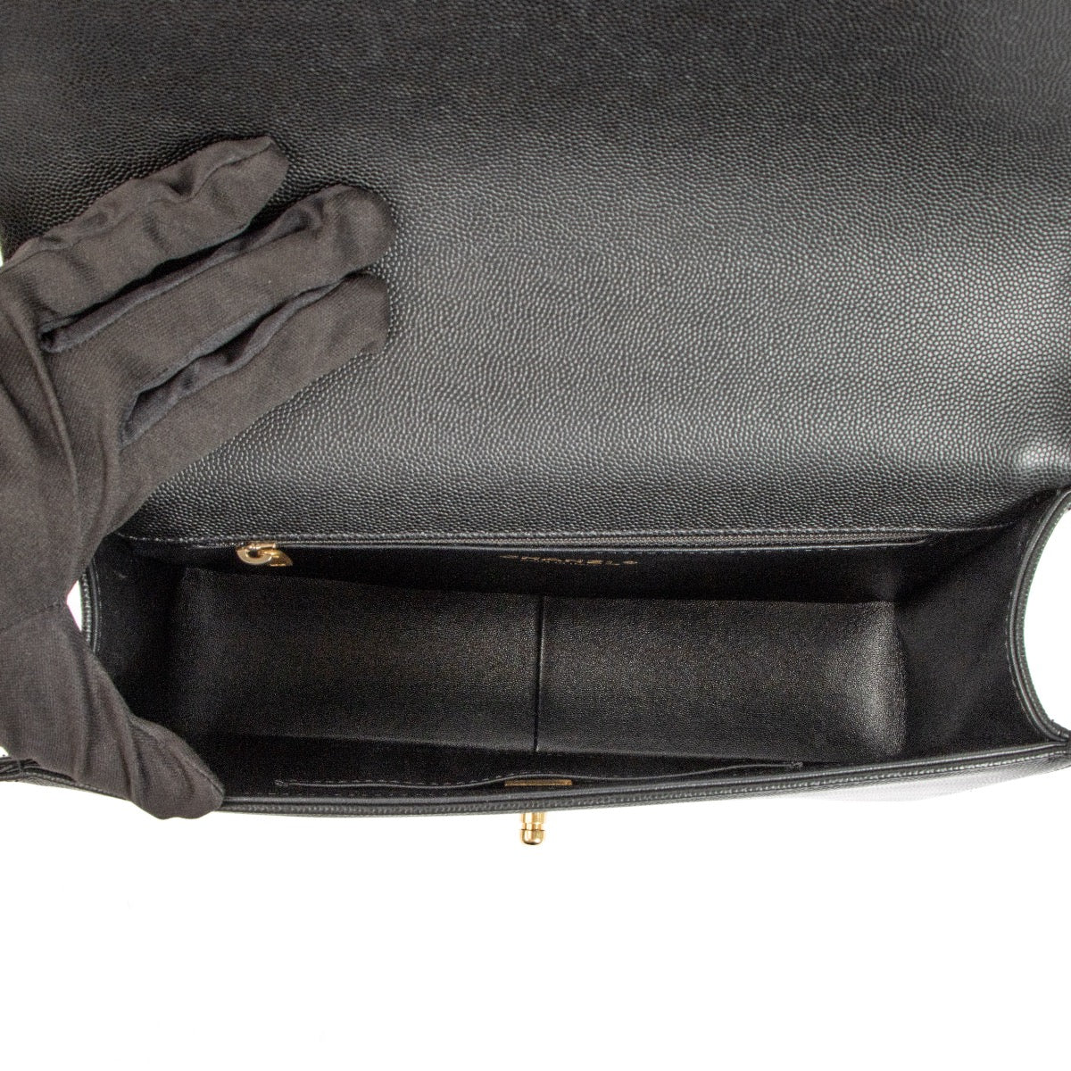 Shop safe online at Labellov in Antwerp, Brussels and Knokke this 100% authentic second hand Chanel Black Caviar Leather Large Boy Bag