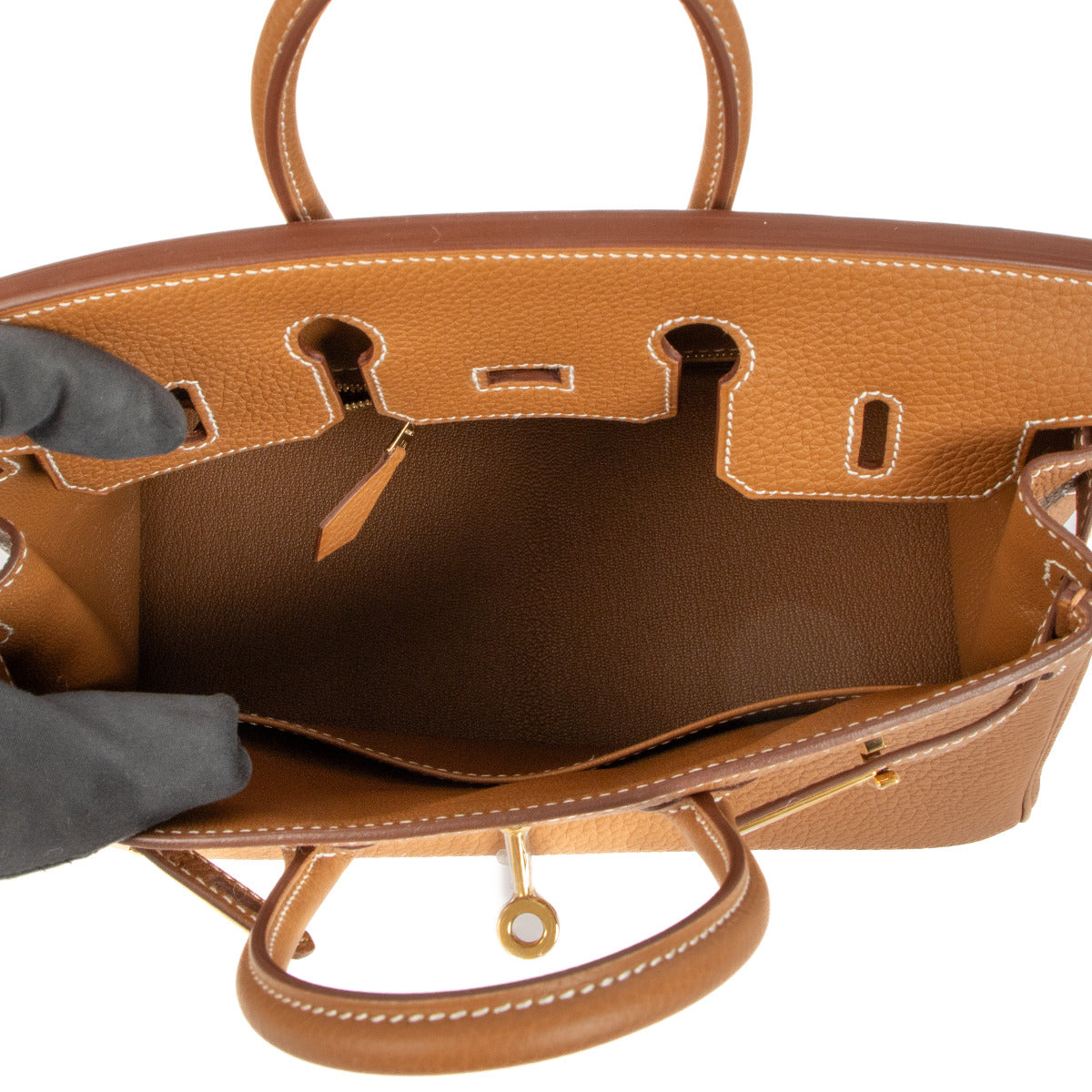 Are you looking for an authentic designer bag such as this beautiful Hermès Birkin 25 Gold Togo GHW?