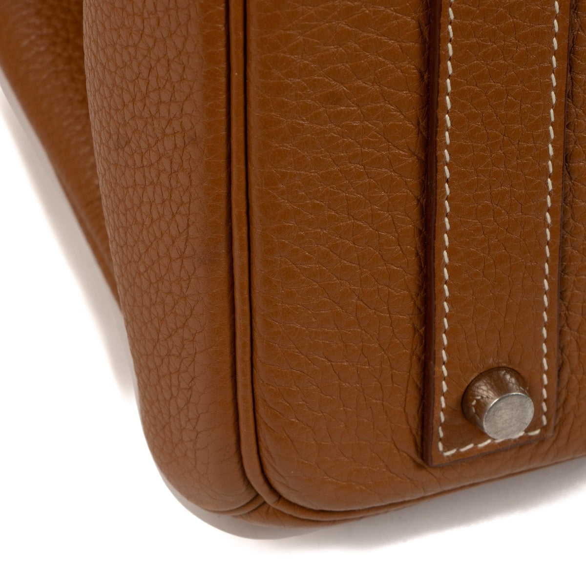 Hermès Birkin 40 Togo Gold PHW for the best price at Labellov secondhand luxury in Antwerp.