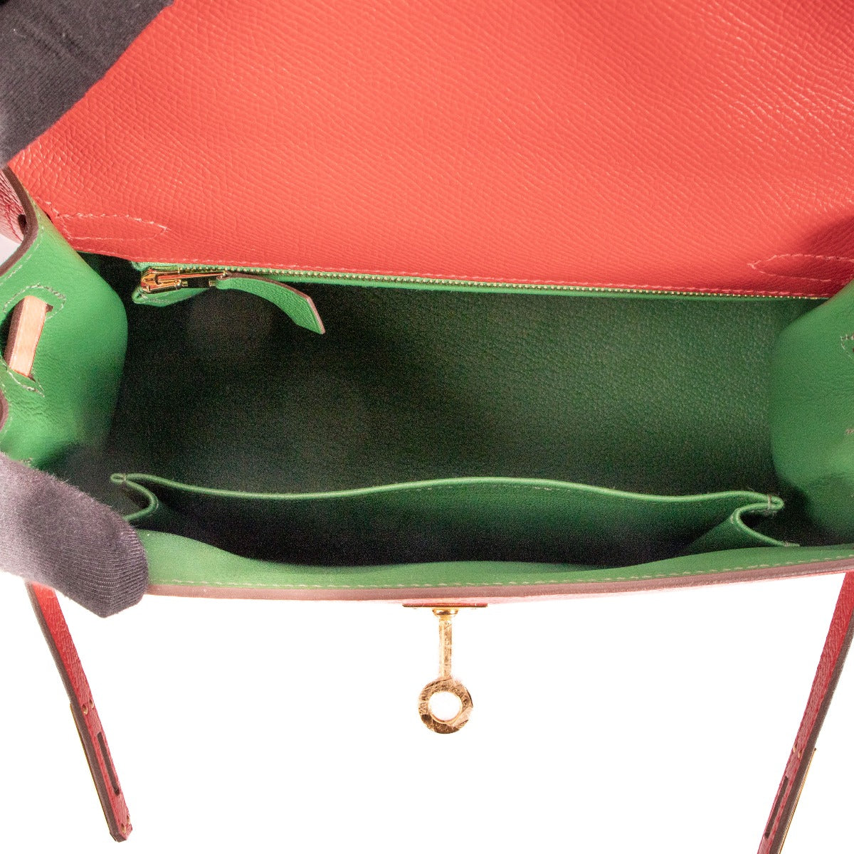 Shop authentic second hand brand new Hermès HSS Kelly 25 Bag on www.labellov.com