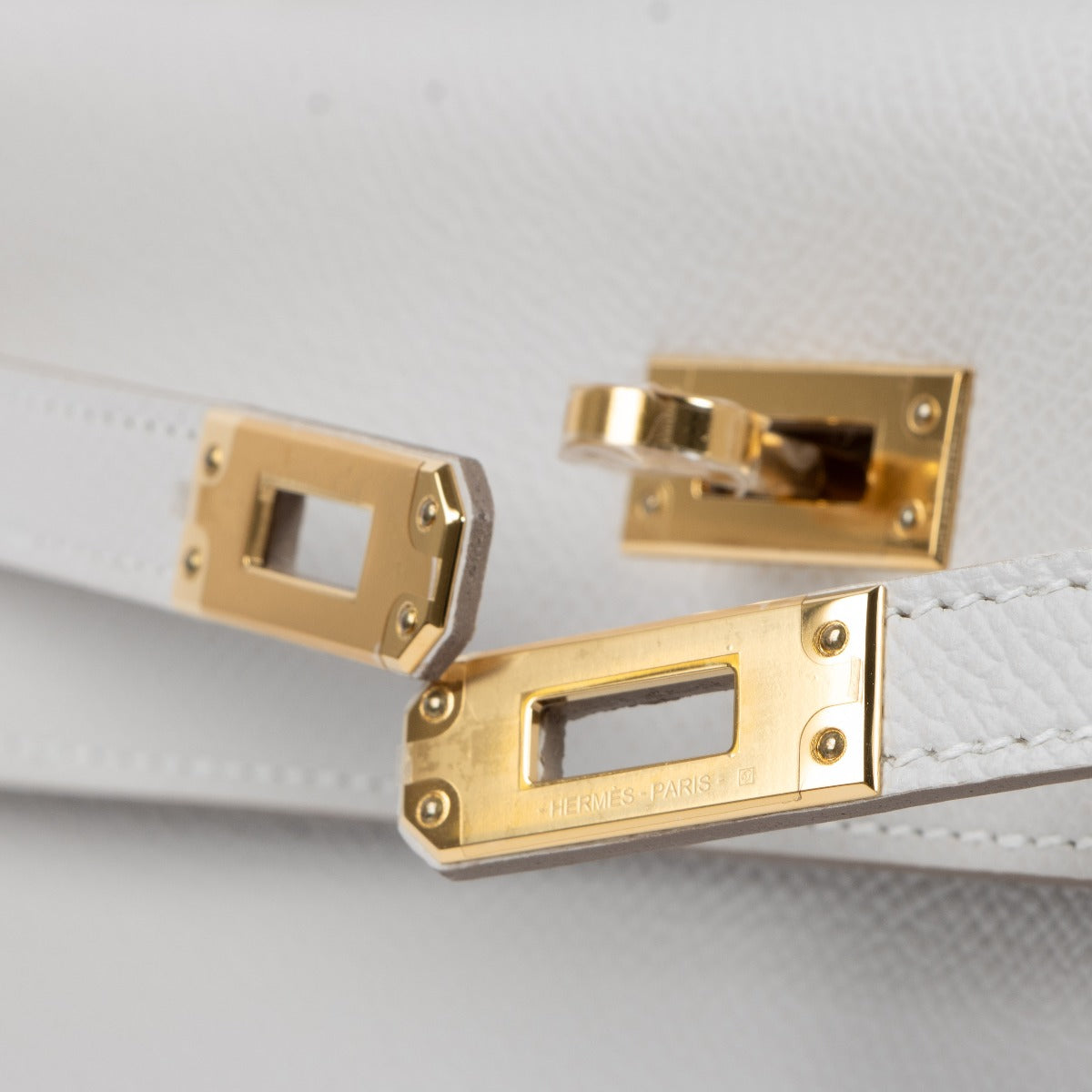 Hermès Kelly 25 Gris Pale Epsom GHW