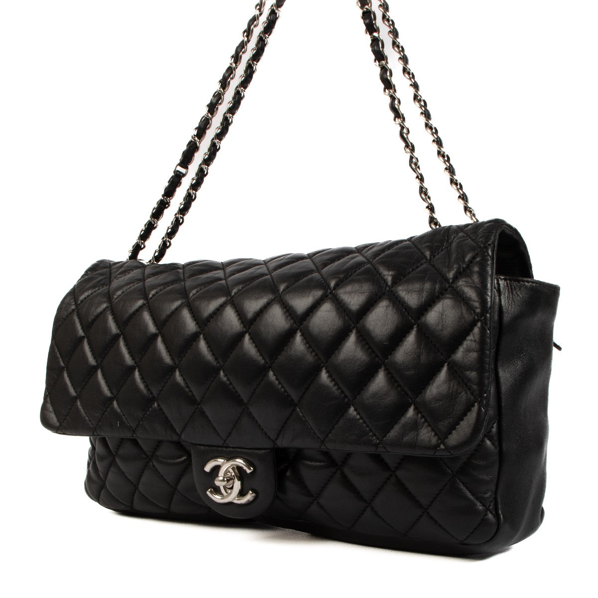 shop 100% authentic second hand Chanel Black Classic Flap Bag on Labellov.com