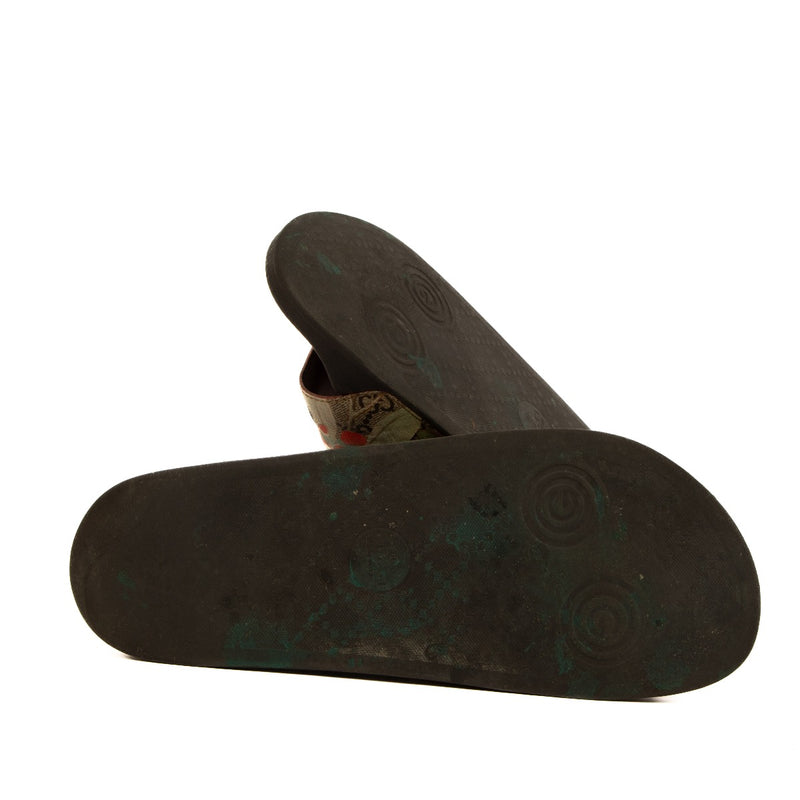 Gucci Tian GG Supreme Slides - Size 44